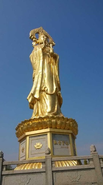 莲花山高尔夫球会-广州市必去景点