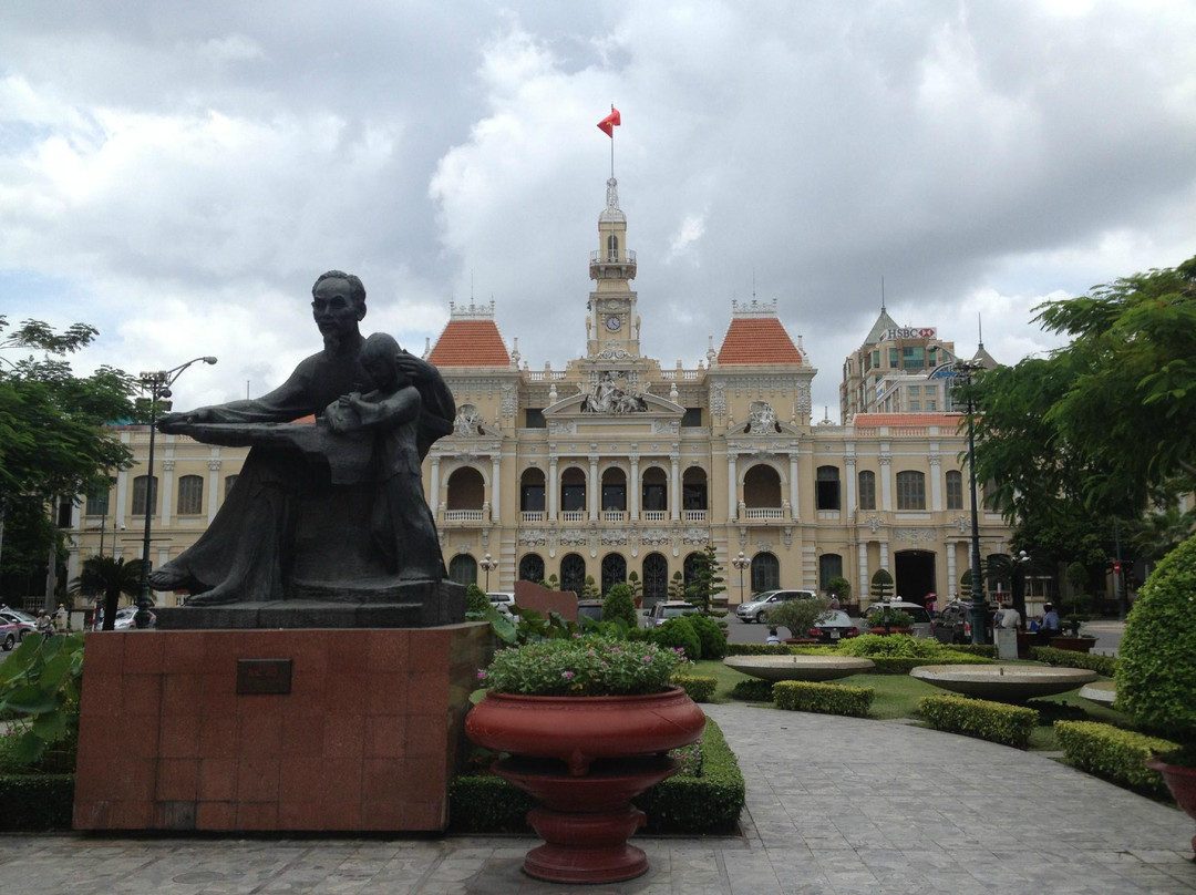 People's Committee Building-胡志明市必去景点
