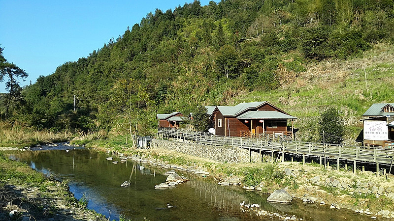 山河休闲度假山庄主图