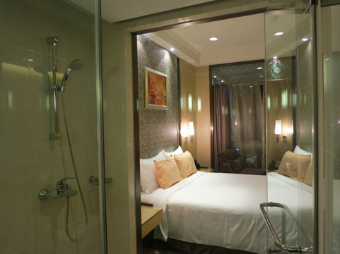 广州礼顿酒店（珠江新城地铁站店）主图