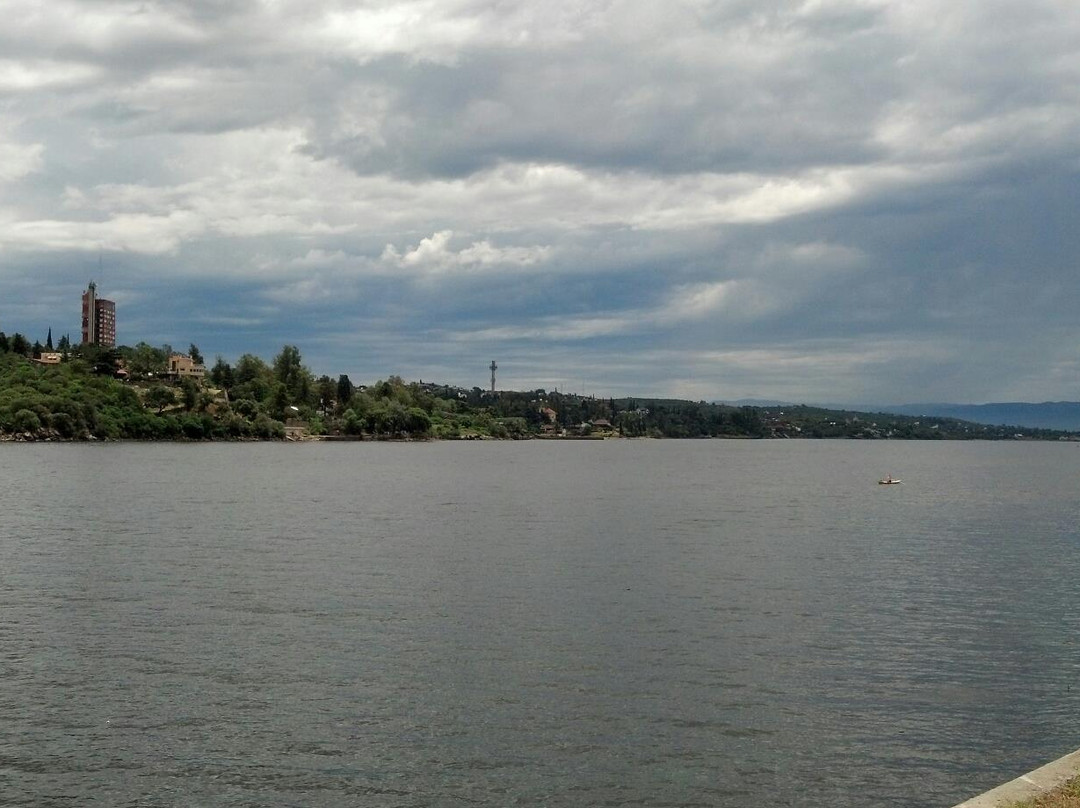 San Roque Lake景点图片