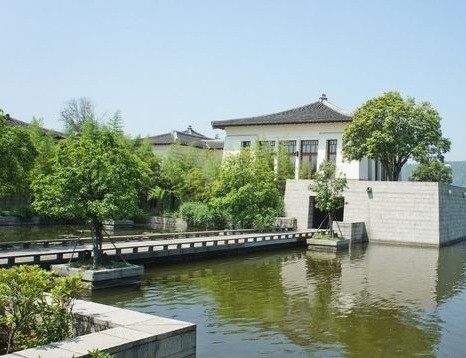 富春山居度假村主图