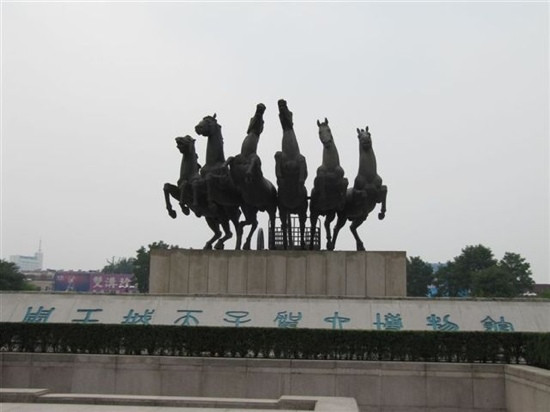 天子驾六博物馆-洛阳市必去景点