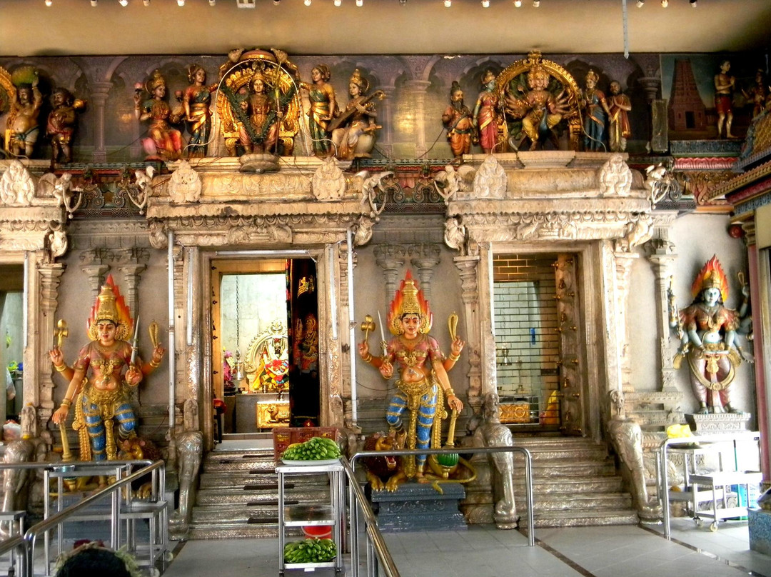 斯里-维拉玛卡里雅曼兴都庙-新加坡必去景点