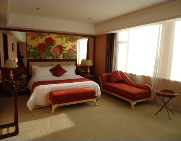 曼哈维大酒店主图