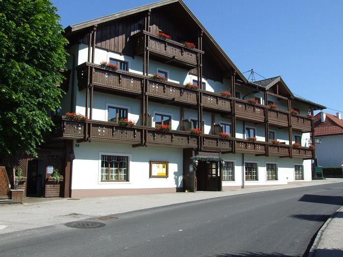 Weyregg am Attersee酒店住宿-Hotel & Wirtshaus Sonne