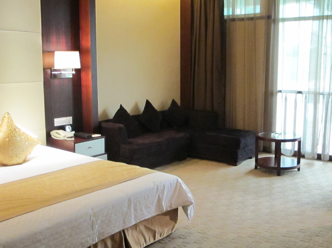 鉴湖大酒店主图