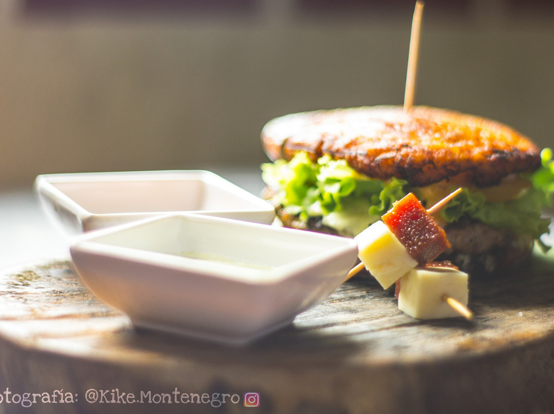 New Port Restaurante Bar