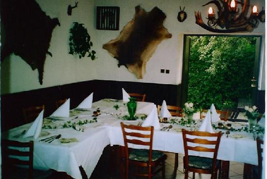 Restaurant _ Penzion Zlata Koruna-客卧