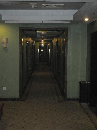 万程华府国际酒店主图