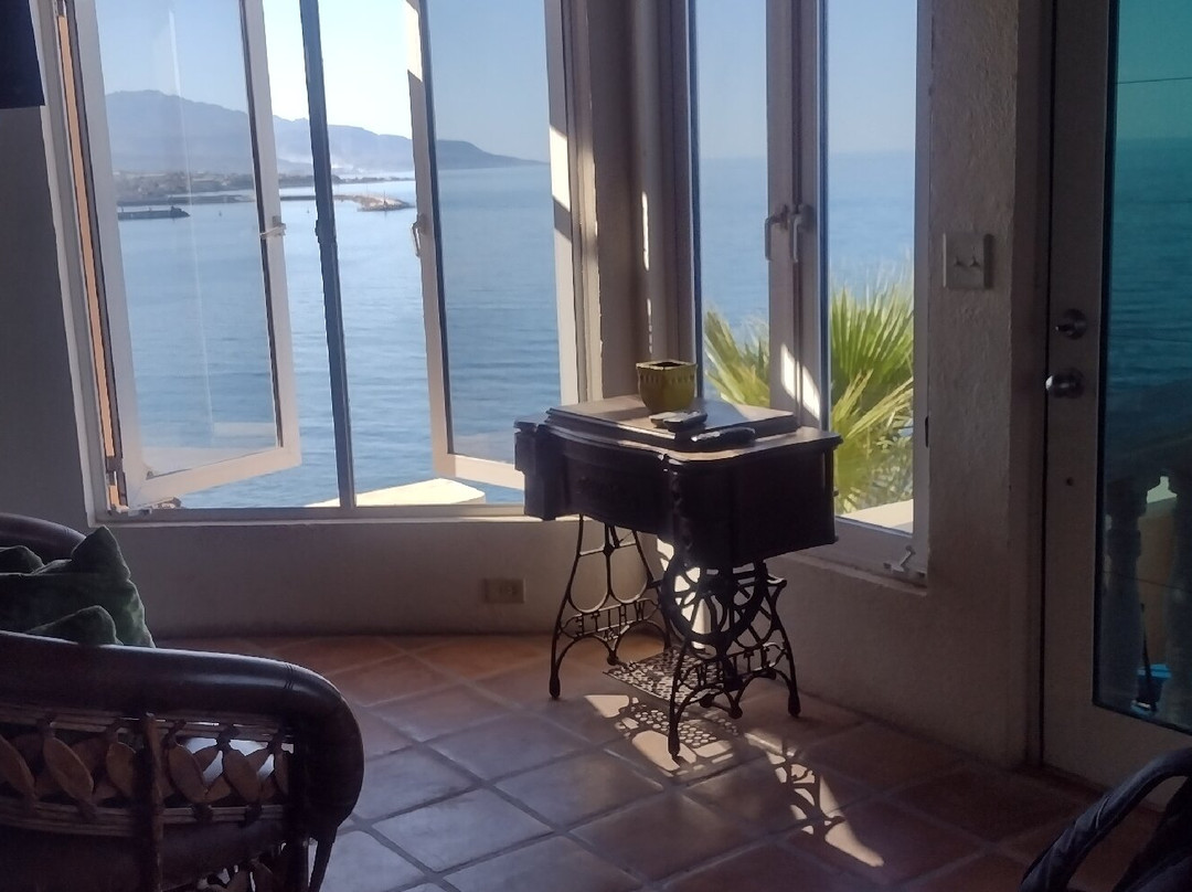 Las Casitas Hotel主图