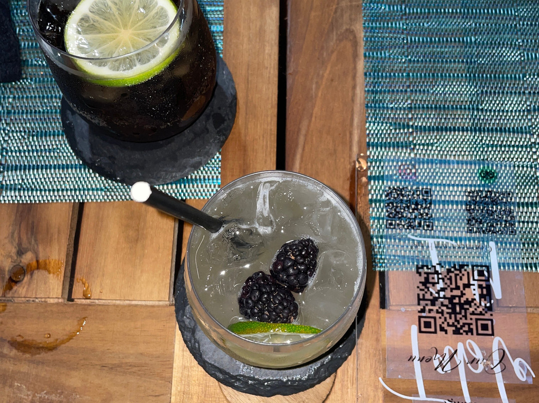 Da Art District Restaurant & Lounge