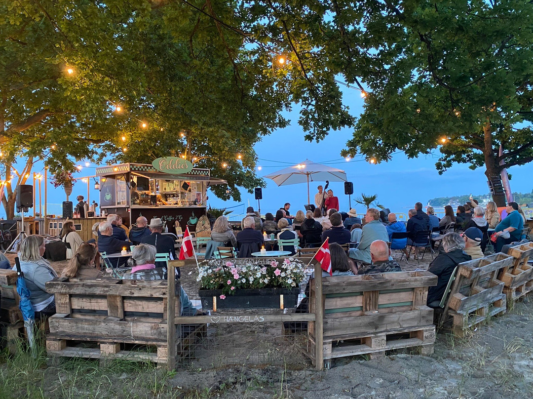 Oddies Beach Bar
