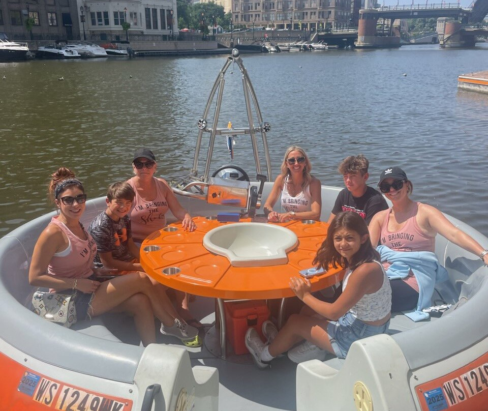 Boat MKE-密尔沃基必去景点