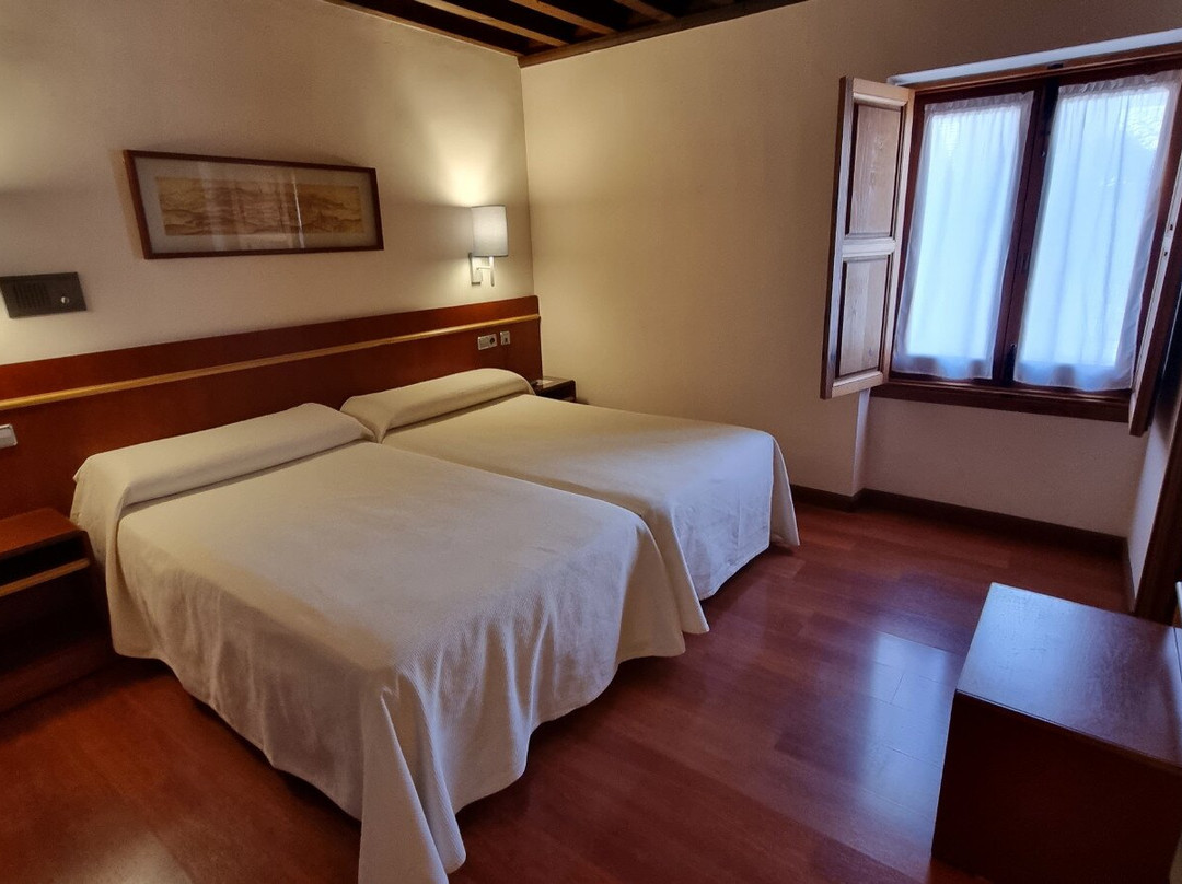 圣伊萨贝尔酒店主图