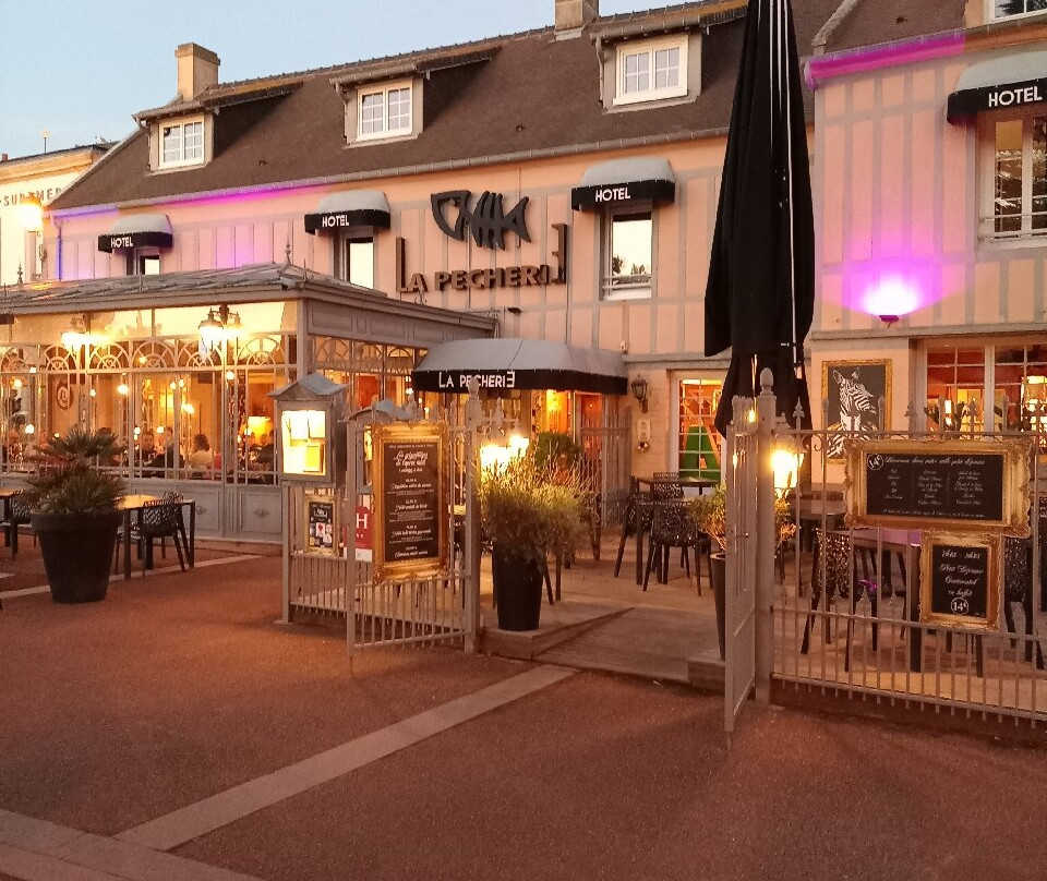 Logis Hôtel la Pêcherie主图
