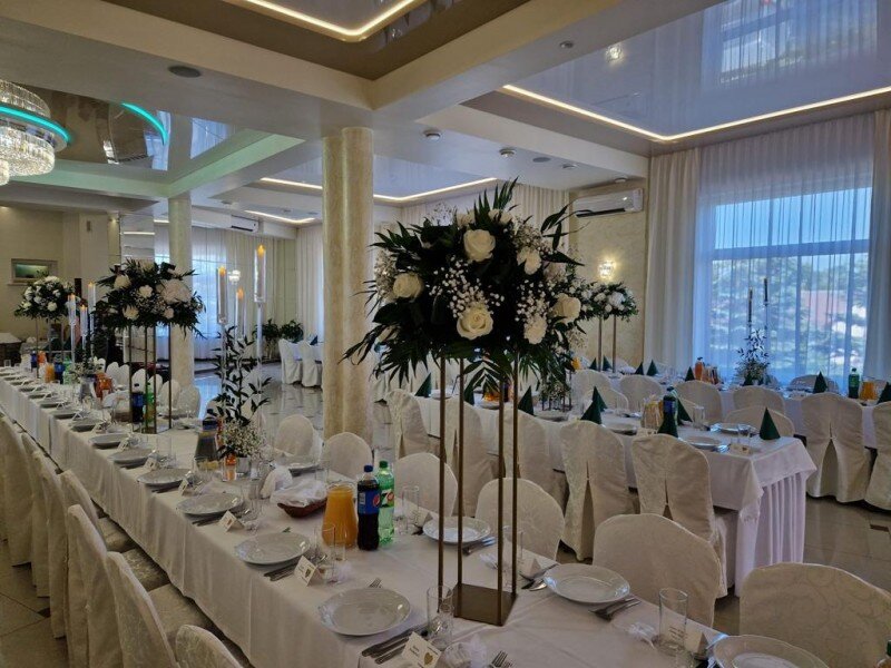 Hotel & Restauracja Okraglak-官方