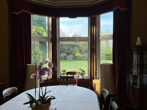 塔利艾尔酒店主图