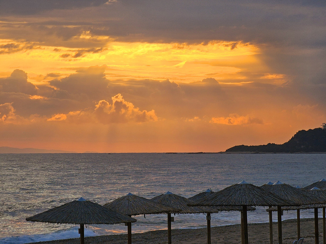 Ninos Grand Beach Resort主图