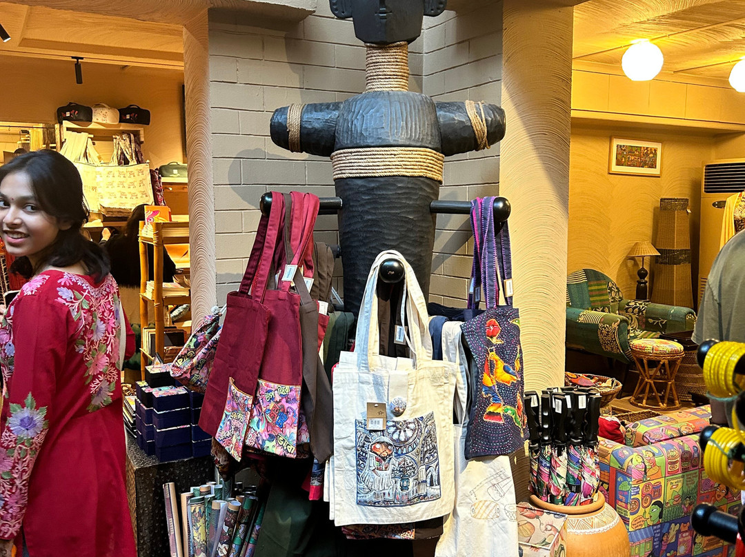 Jatra Biroti-达卡市必去景点