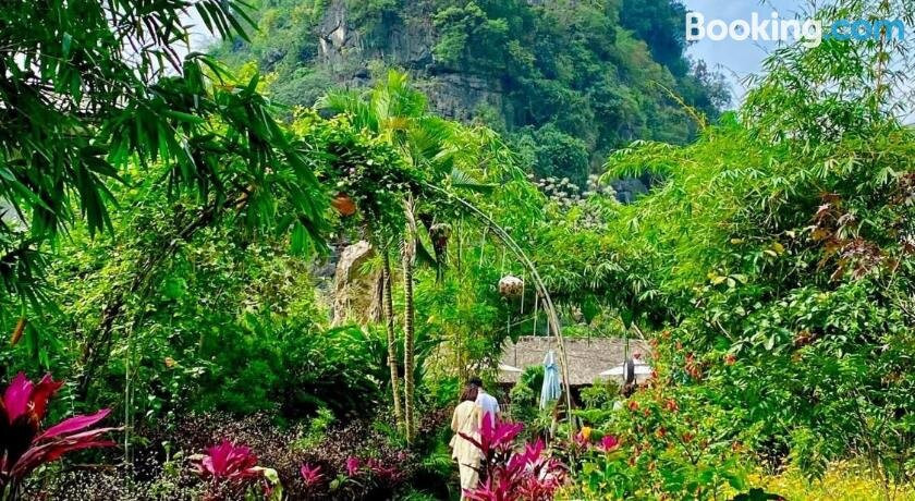 Thung Lung Xanh Homestay