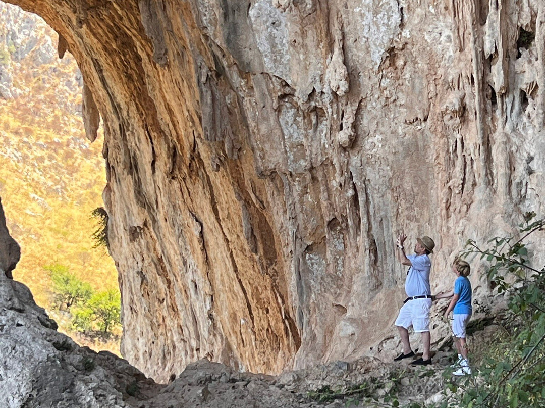 Grotta grattara景点图片