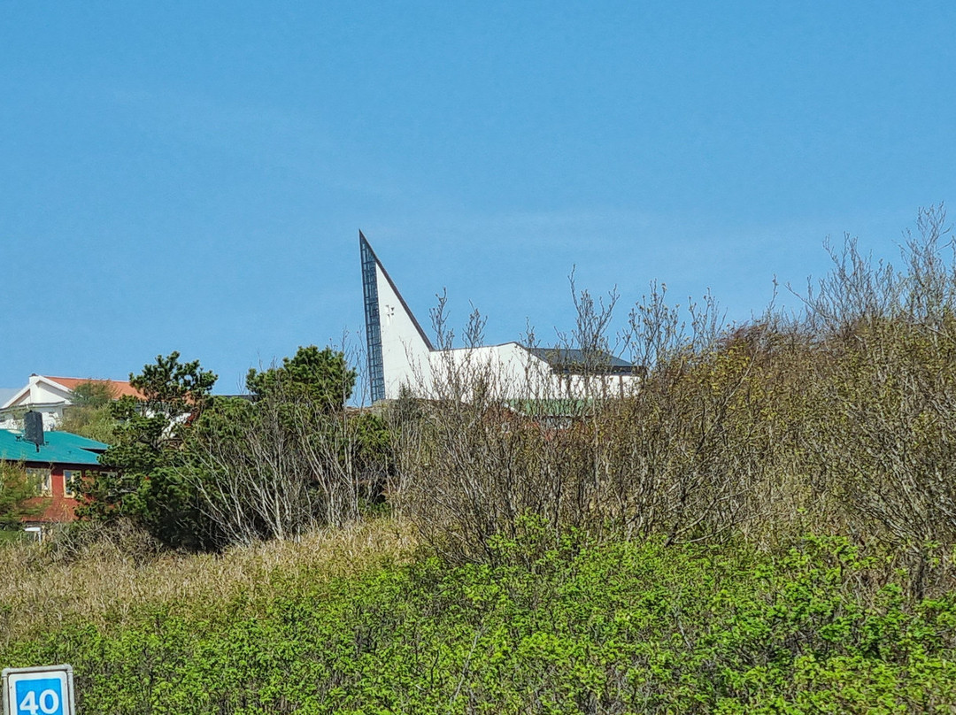 Hoyvikar Kirkja-托沙文必去景点