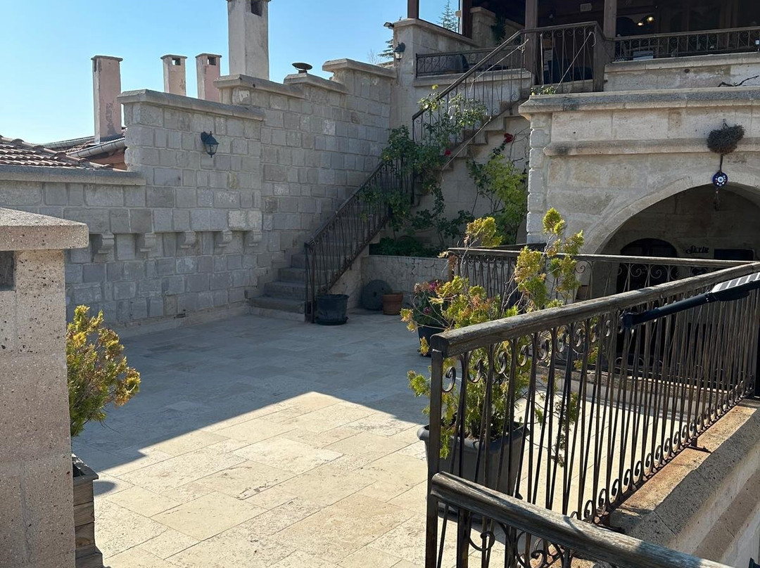 Magic Cave House主图