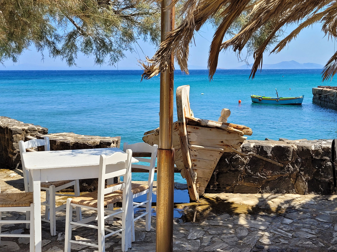 Moutsouna Beach景点图片