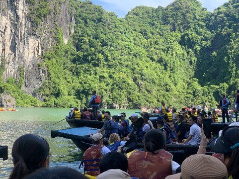 Hang Luon Cave-下龙湾必去景点