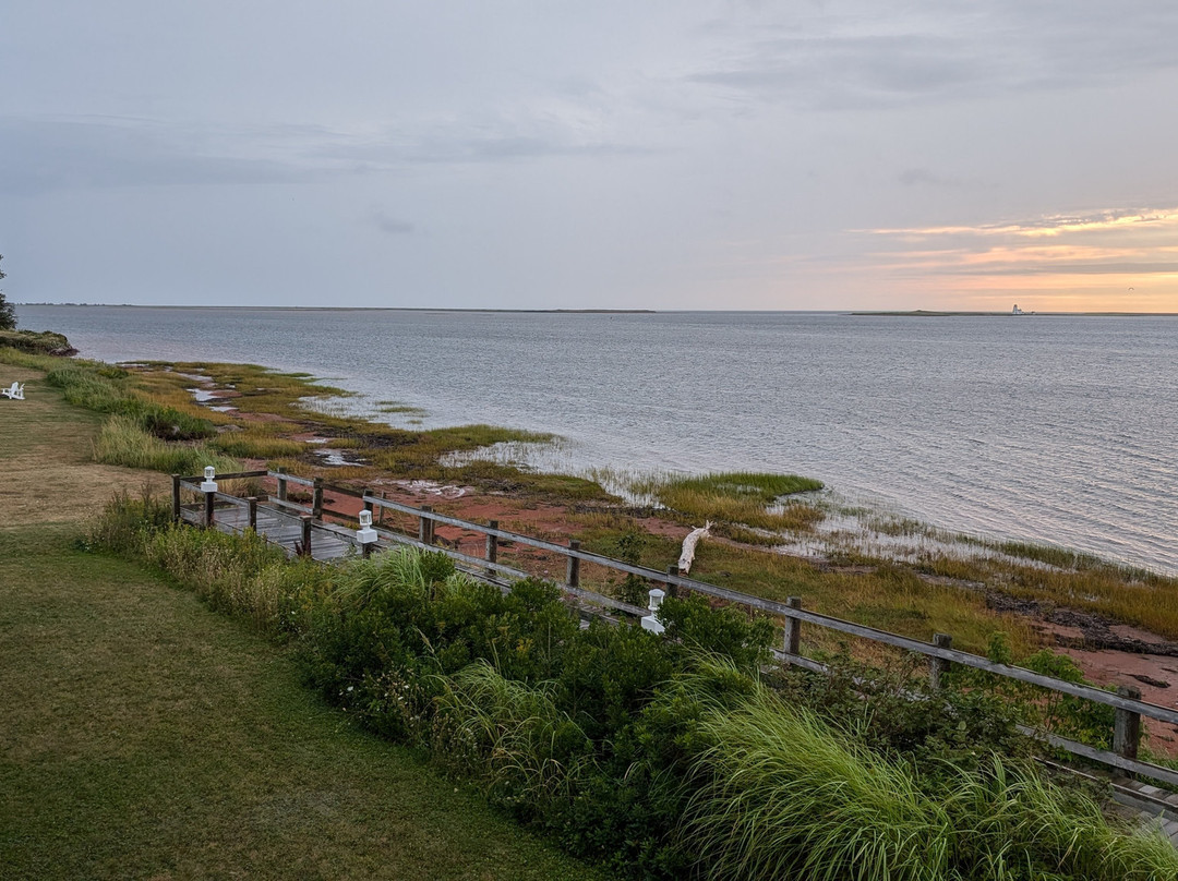 Northport Pier Inn主图