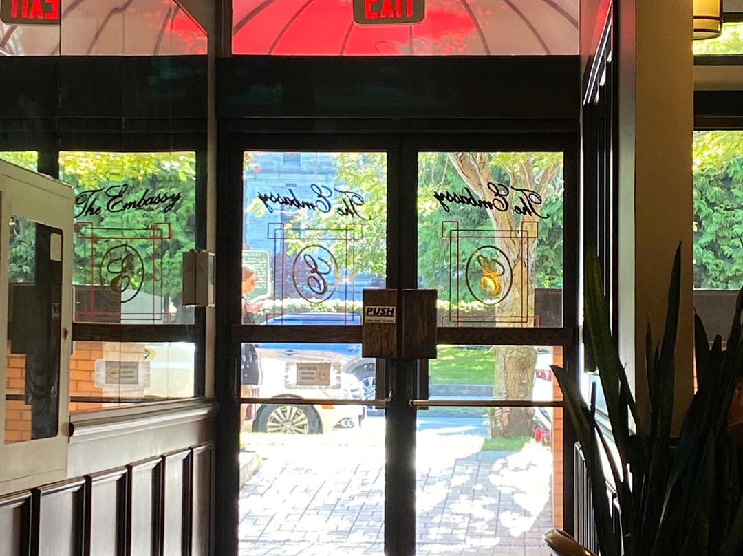 大使馆酒店主图