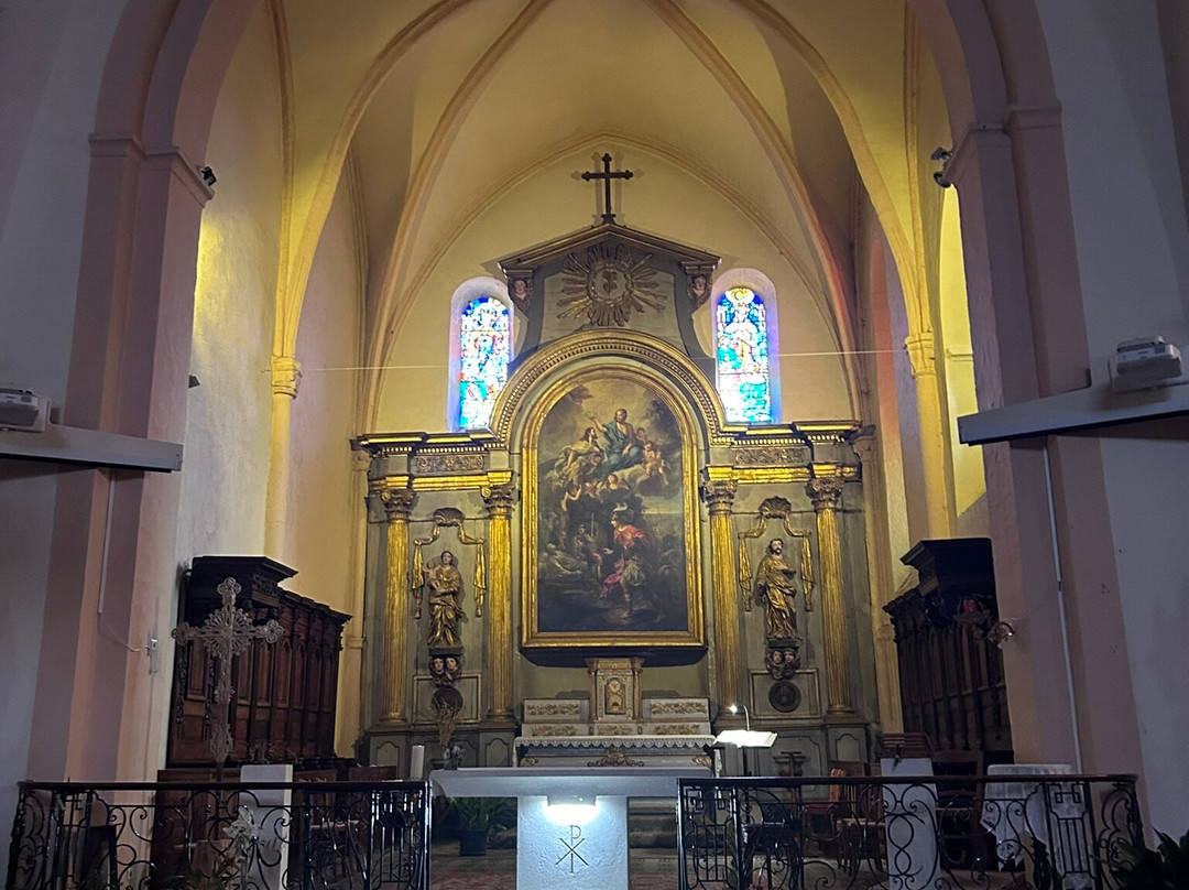 Eglise Saint-louis De Villeneuve De Berg-Villeneuve-de-Berg必去景点