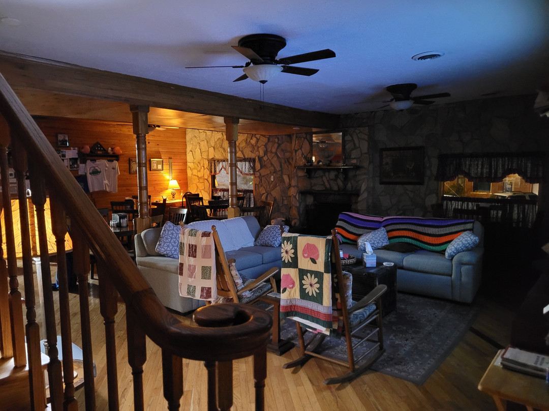 Historic Matewan House Bed and Breakfast主图