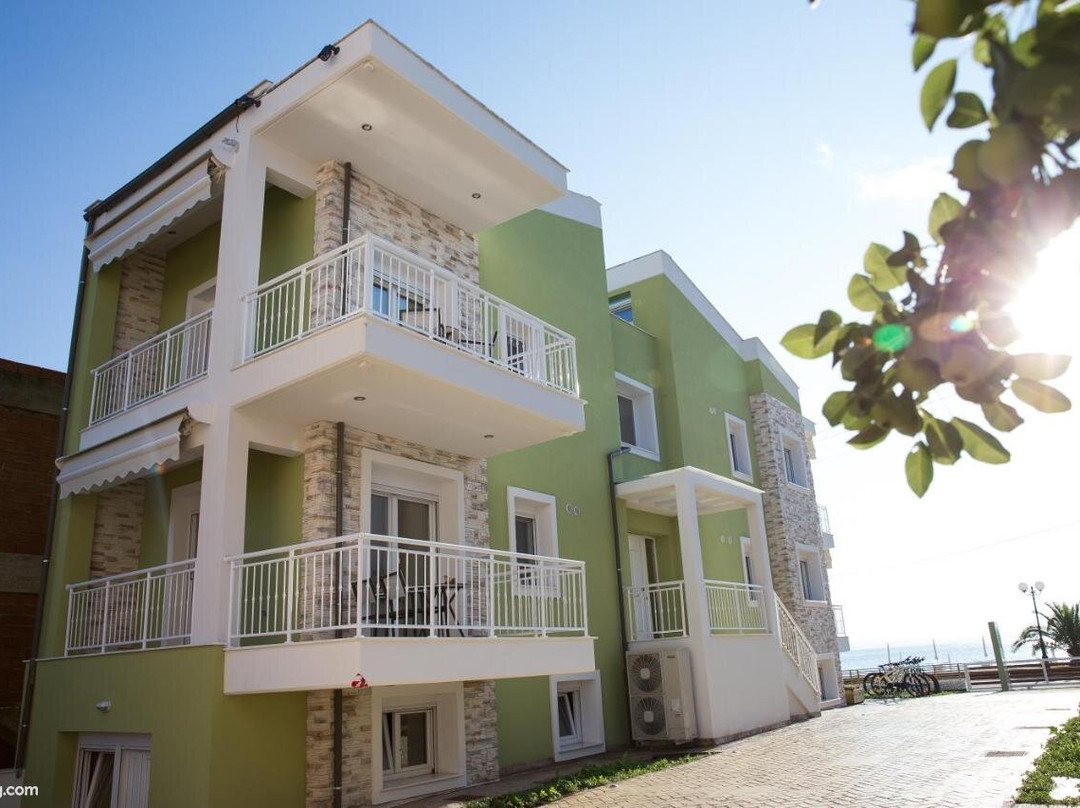 Eco Green Living主图