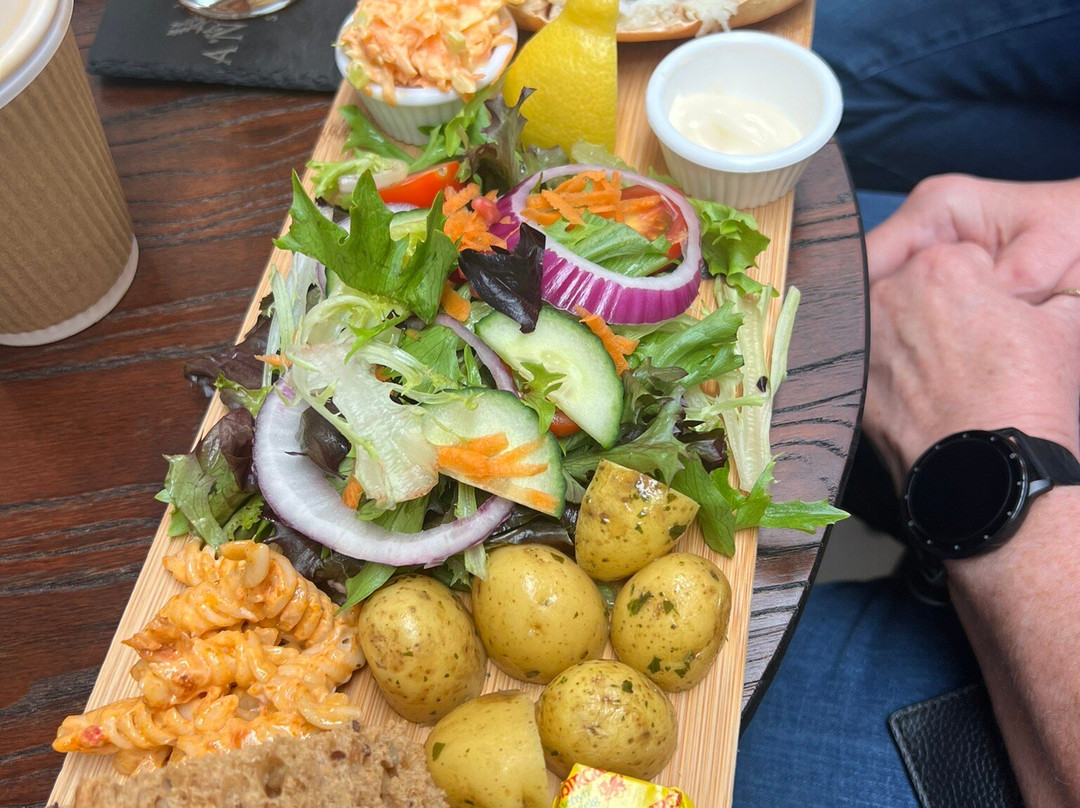 Hidden Anglesey-Valley必去景点