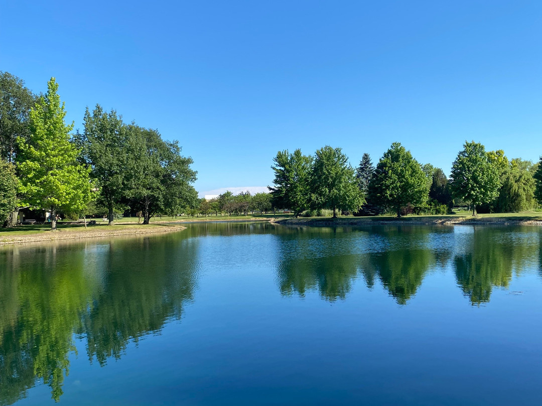 James H. McBride Arboretum-Huron必去景点