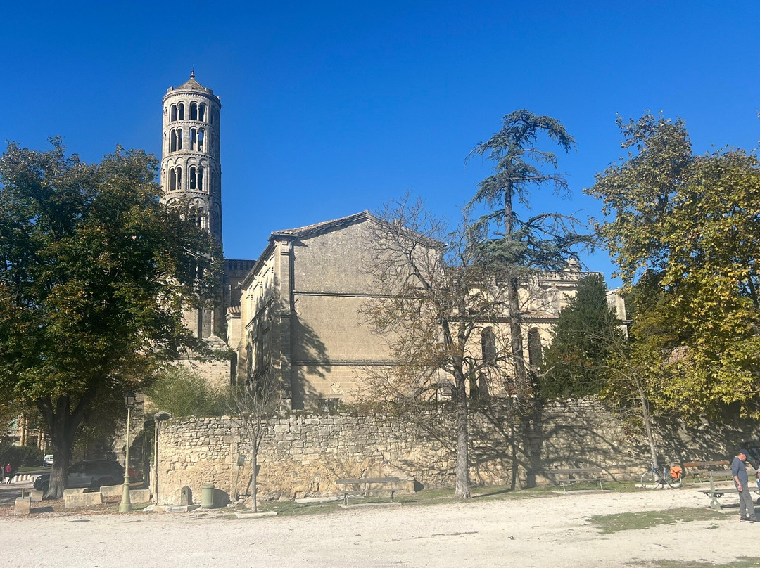 Uzes Market-泽斯必去景点
