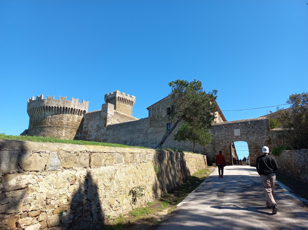 Castello di Populonia景点图片