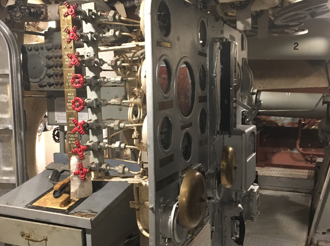 USS Salem & United States Naval Shipbuilding Museum-昆西必去景点