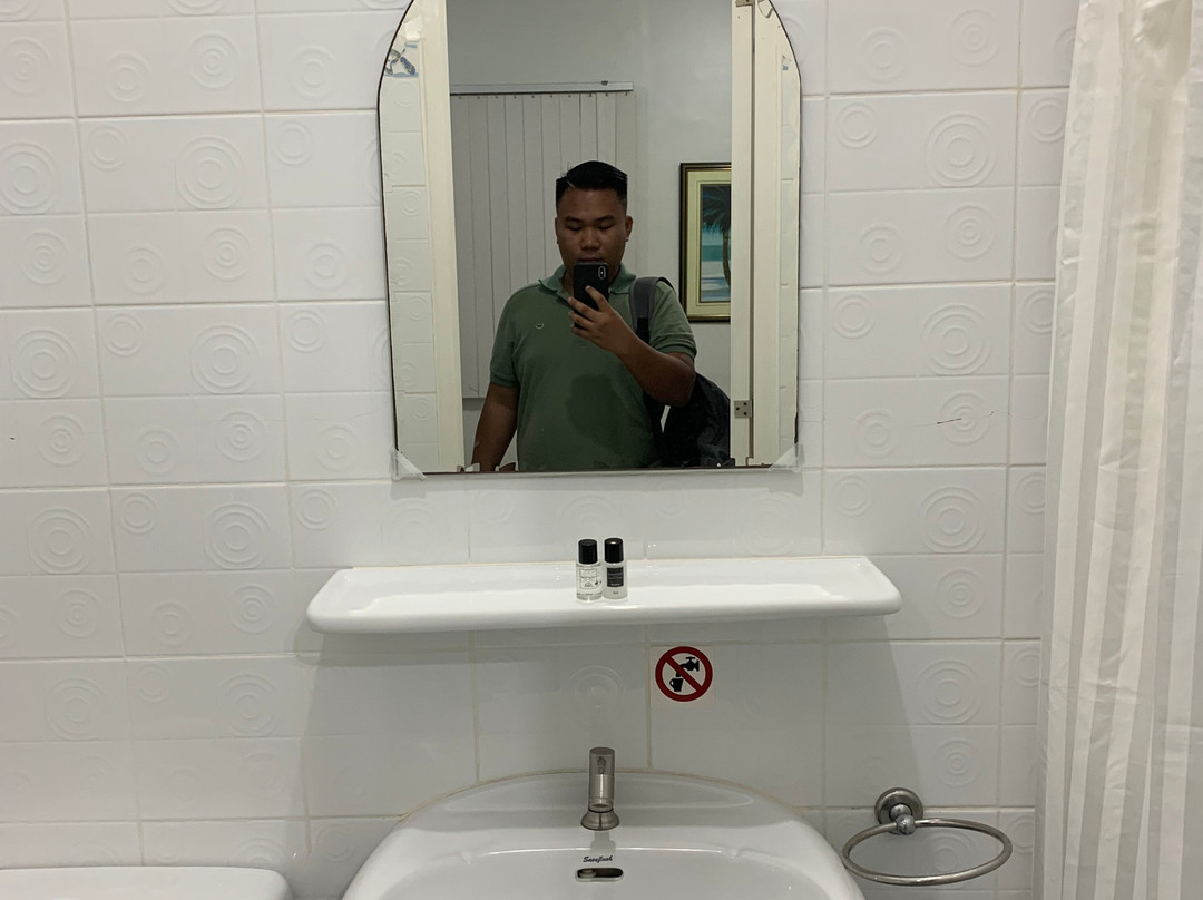 Tartaruga's Hotel and Pagudpud Yacht Club Restaurant主图