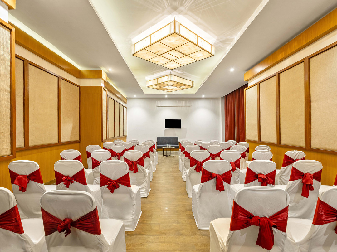 Sterling Manali主图