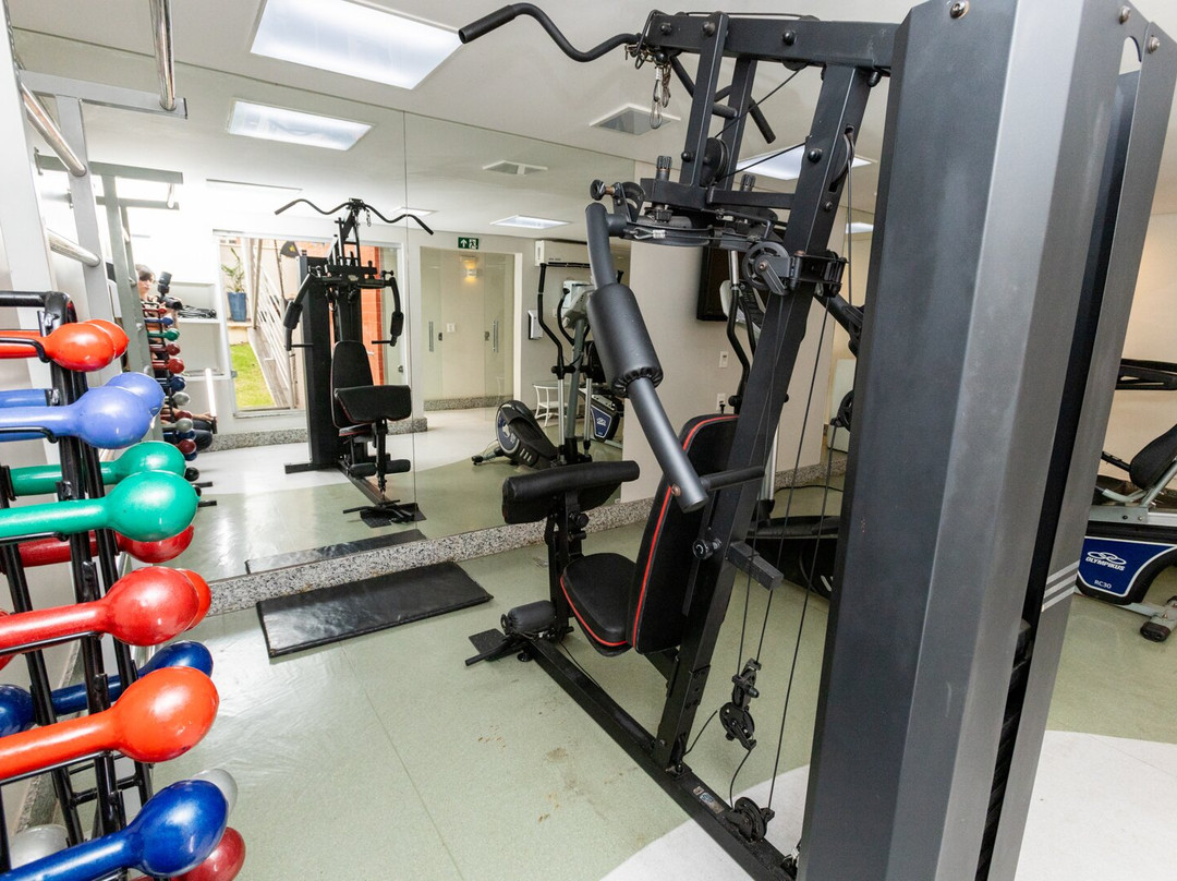 皇家金酒店主图