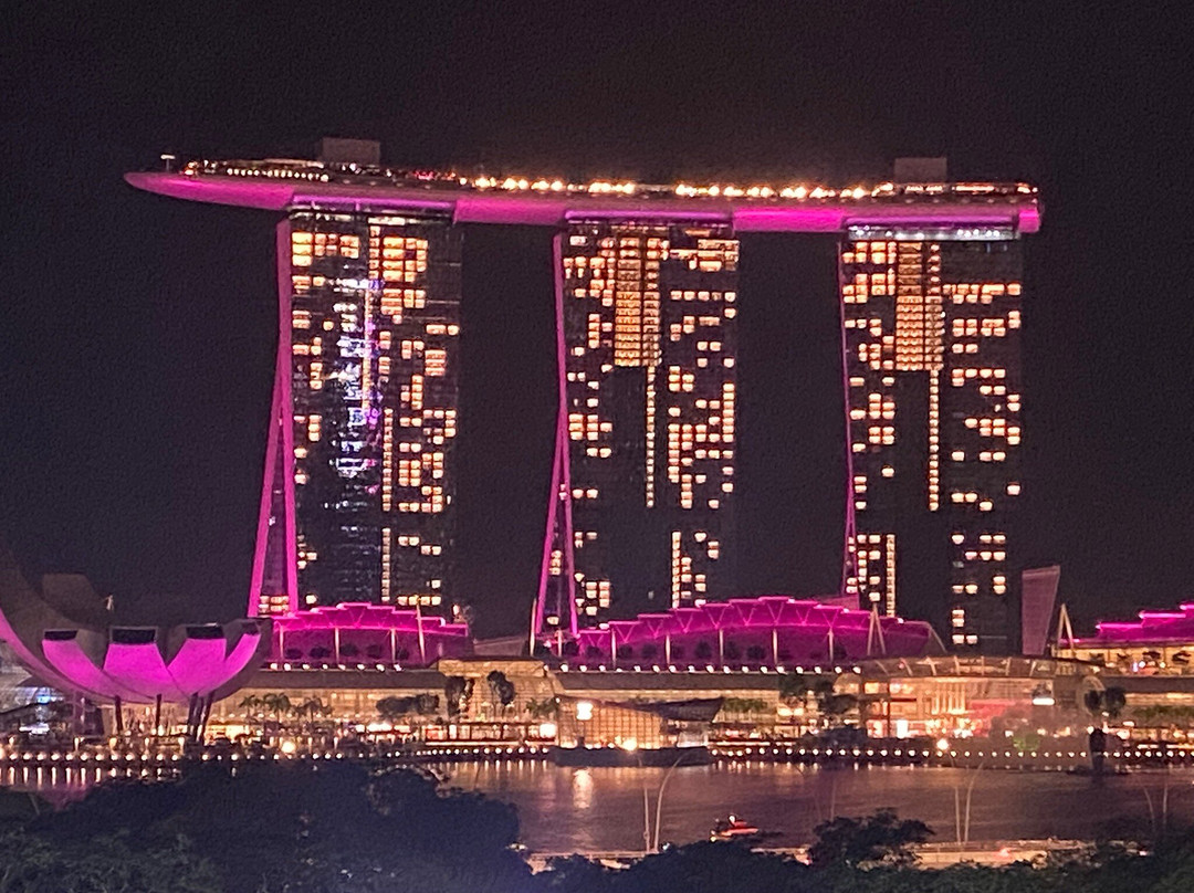 Smoke & Mirrors-新加坡必去景点