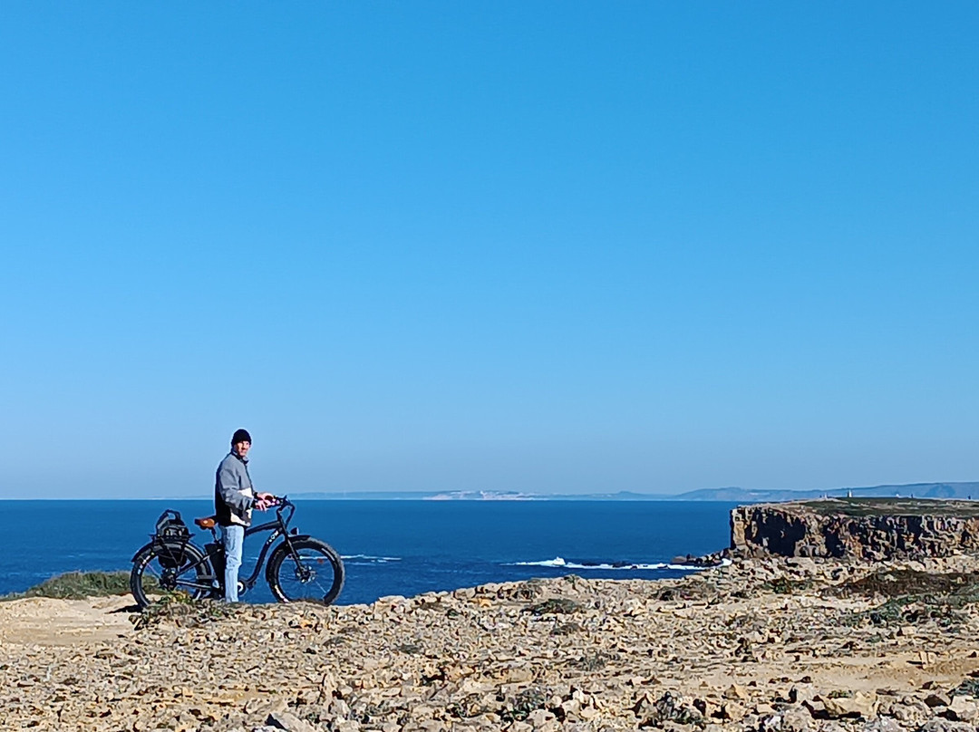 Flow: E-bike Tours And Rentals-Ferrel必去景点