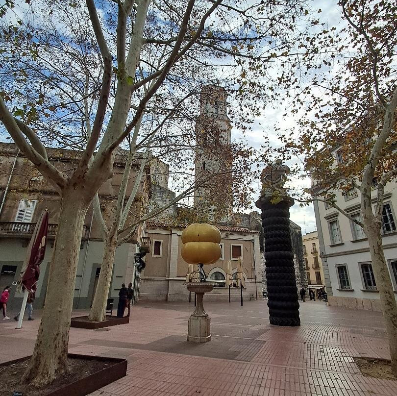 Placa Gala-Salvador Dali景点图片