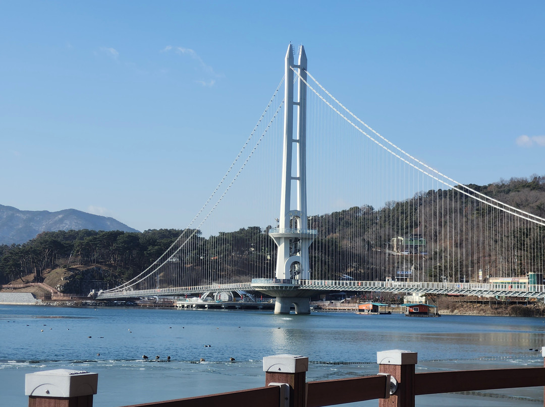 Yedangho Chulleongdali-礼山郡必去景点