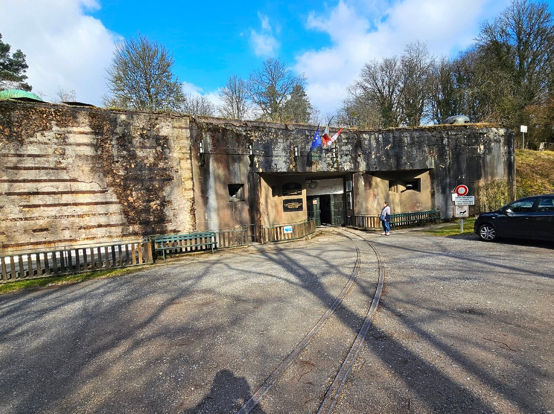 Maginot Line - Fortress Four-a-Chaux景点图片