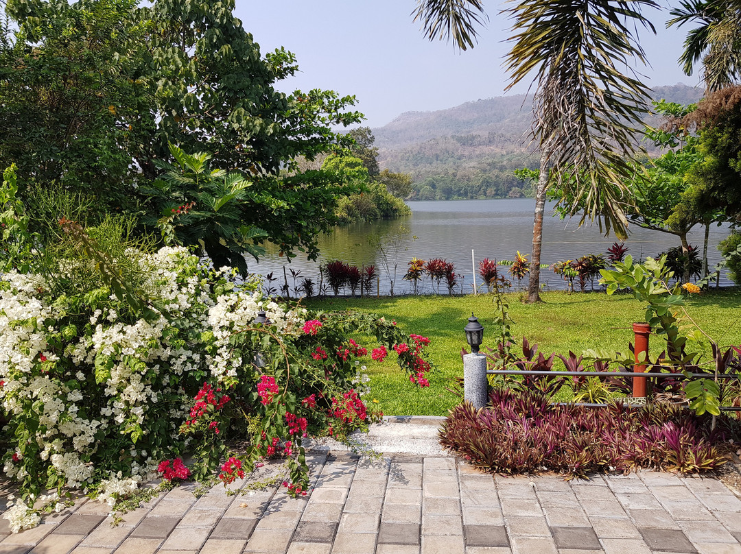 Birds Island Cottage