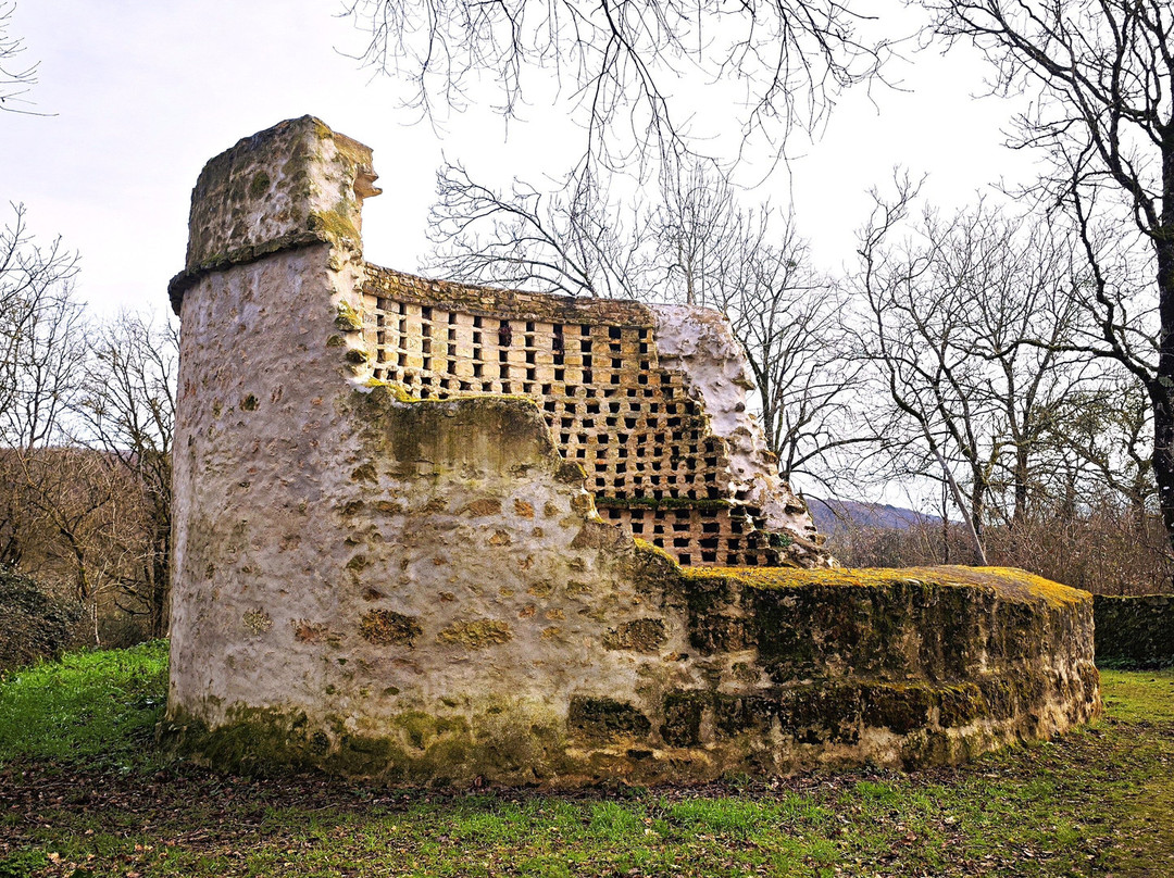 Pigeonnier de la Maigne-Mazerolles必去景点